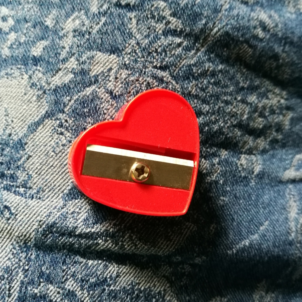 NEW FREE heart pencil sharpener